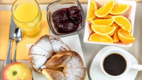 hotel breakfast-hotel-1921530 1280